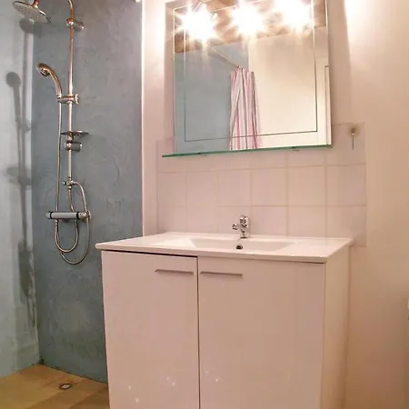 بيت للعطل Stunning In St Avaugourd Des Lande Saint-Avaugourd-des-Landes