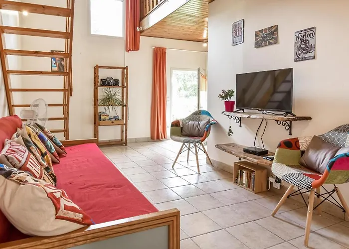 Stunning In St Avaugourd Des Lande Ferienhaus